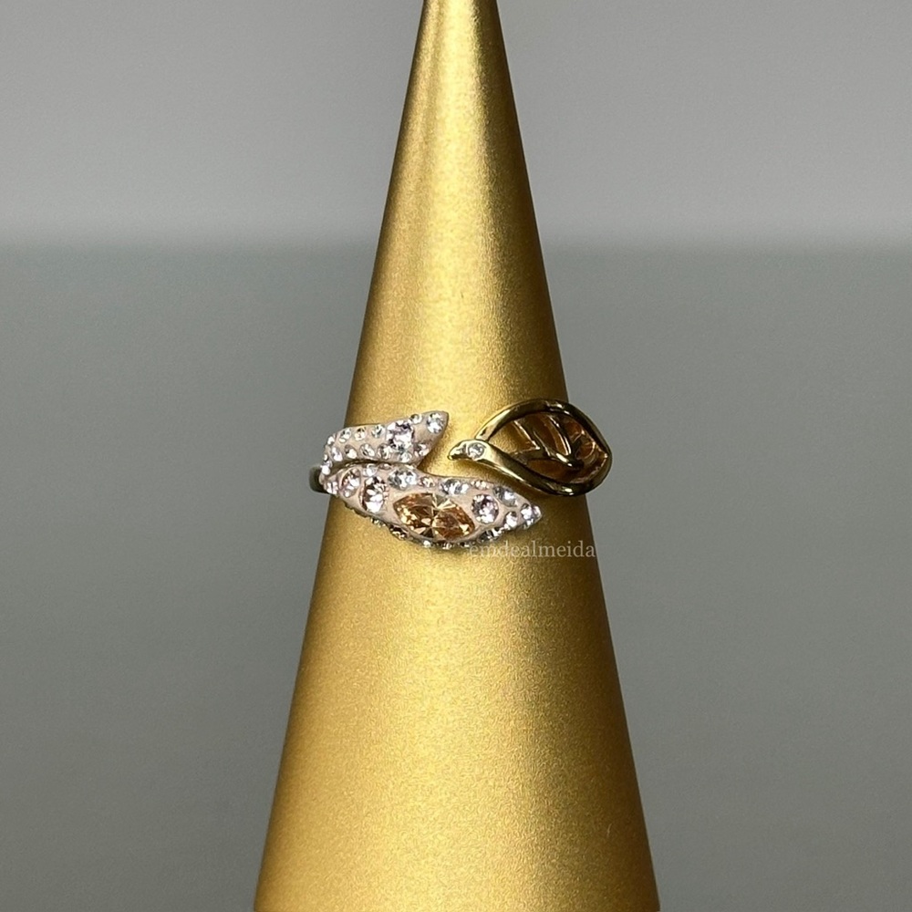 Atelier Swarovski Gold Tone Graceful Bloom Ring Size 58 (8)